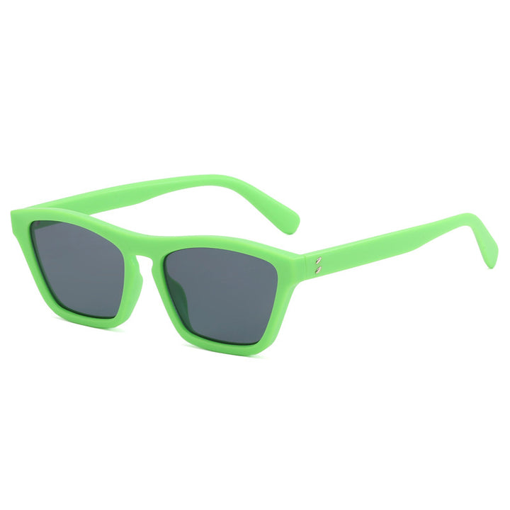Ladies fashionable sunglasses in trendy geometric design Bowlift