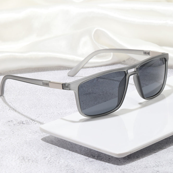 Women's stylish sunglasses with modern frame Bowlift