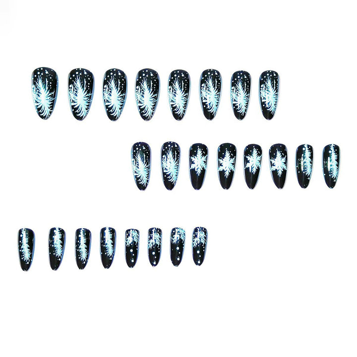 Elegant Winter-Themed Nail Art Bowlift