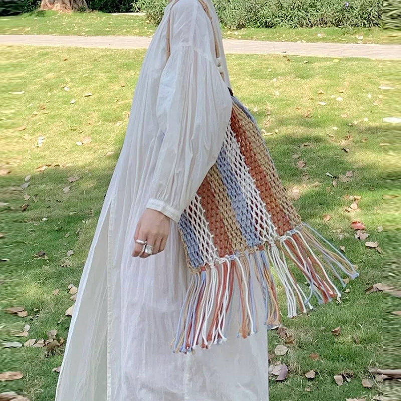 Braided tote bag with colorful fringes Bowlift
