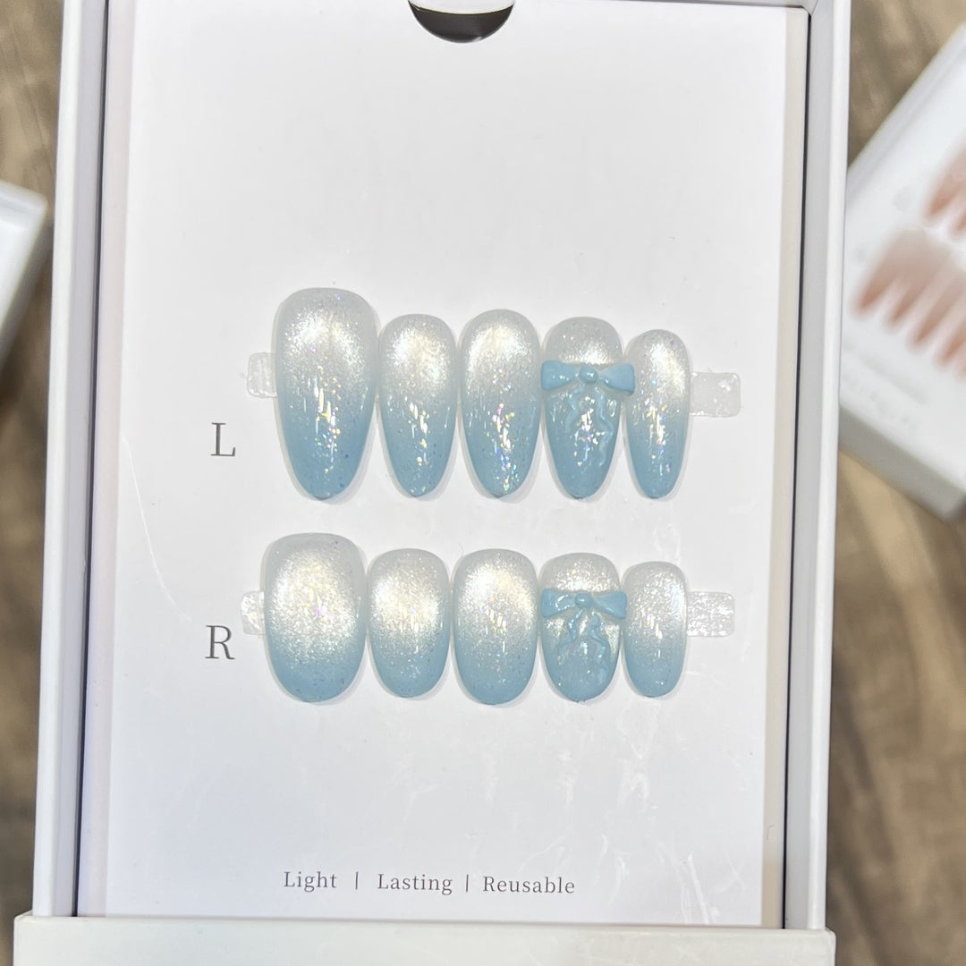 Sparkling Press-On Nail Art Set with Bow Accents Bowlift