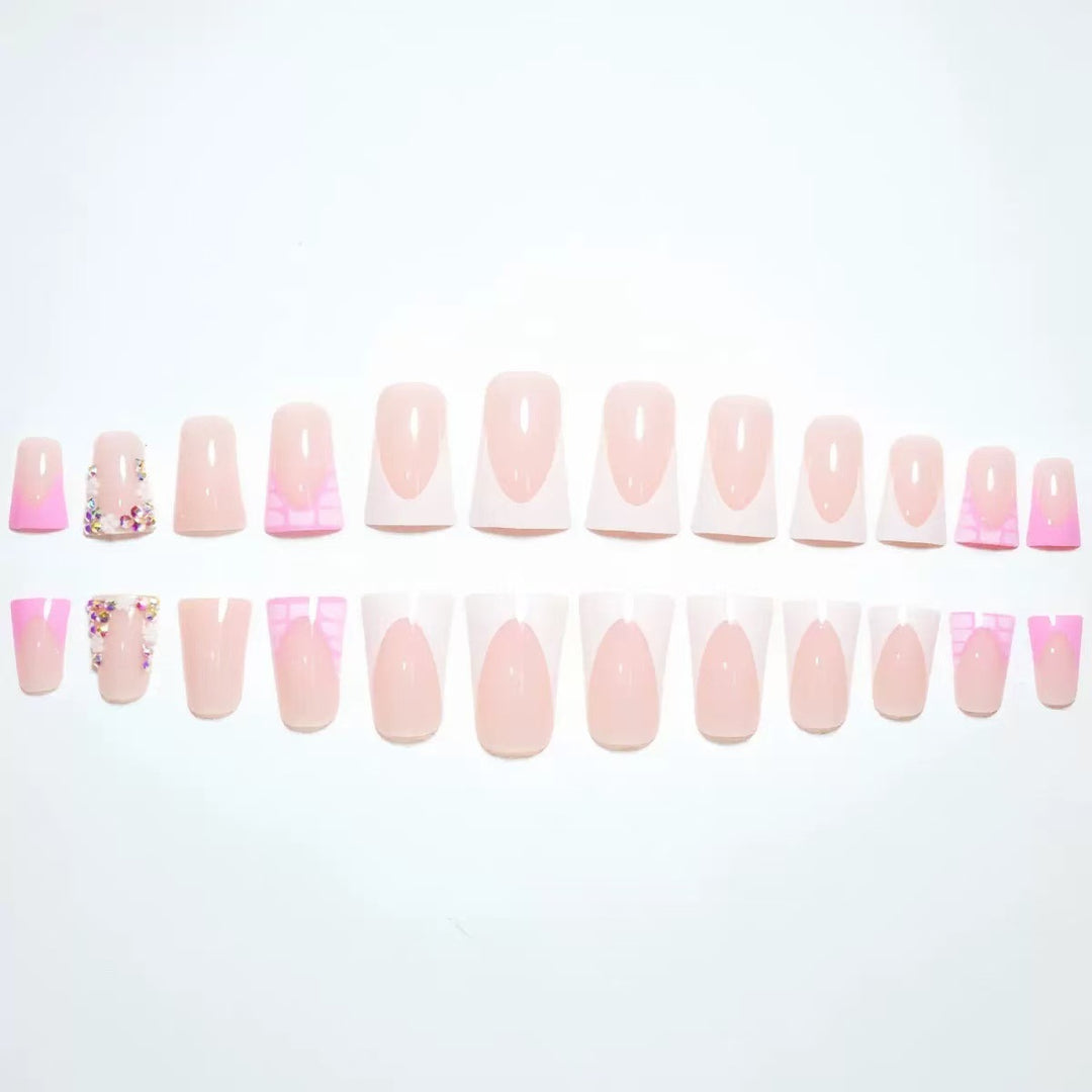 Glamorous Rhinestone-Embellished Nail Art Bowlift