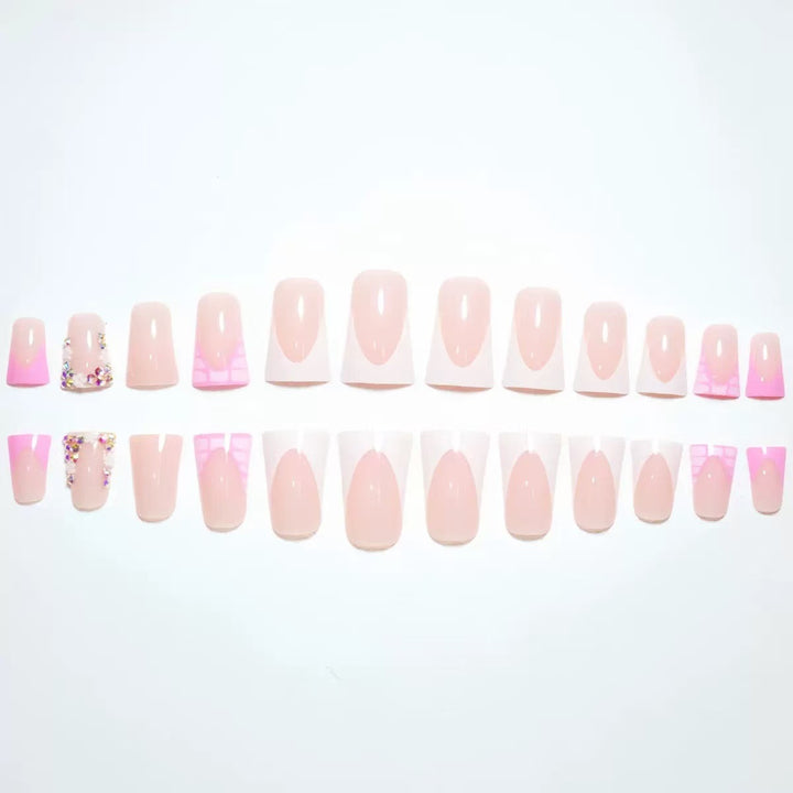 Glamorous Rhinestone-Embellished Nail Art Bowlift