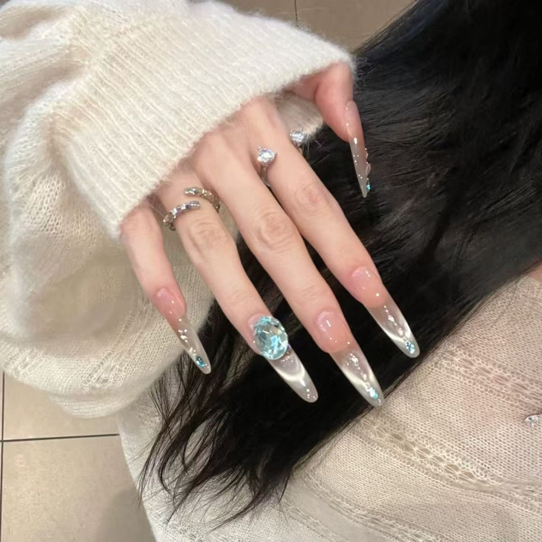 Glamorous Crystal Press-On Nail Set Bowlift