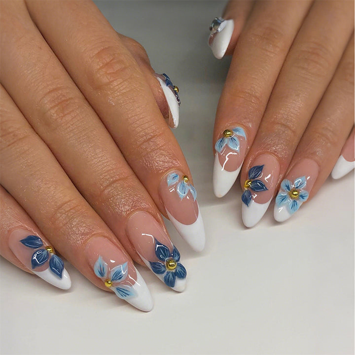 Press-On Nail Set with Floral Embellishments Bowlift