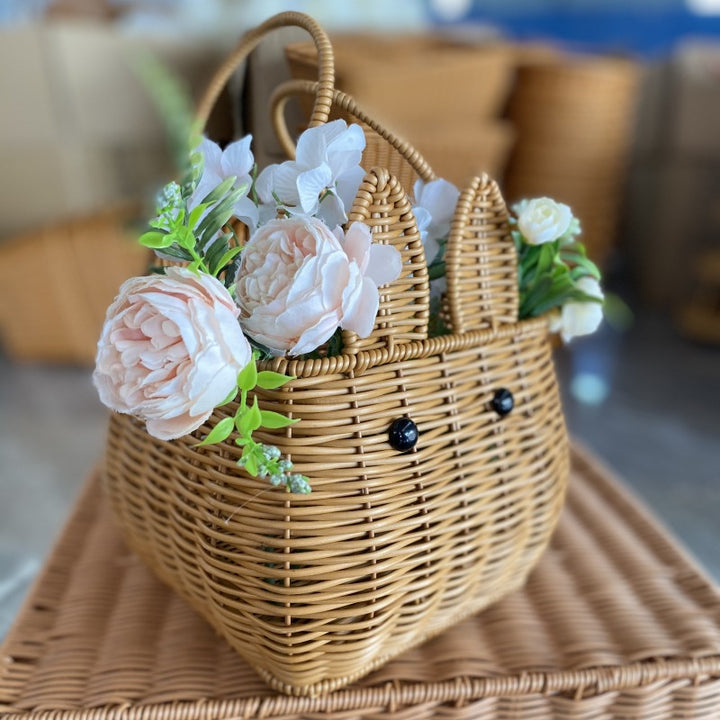 Decorative Woven Duck-Shaped Basket Bowlift