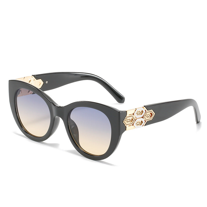 Fashion-Forward Cat-Eye Sunglasses with Decorative Accents Bowlift