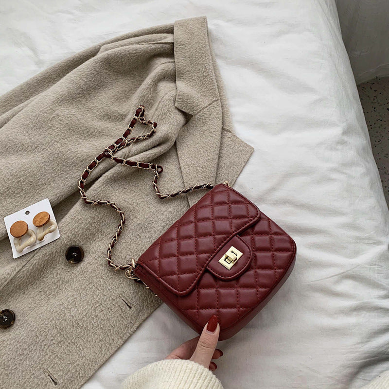 Quilted Crossbody Messenger Bag Bowlift