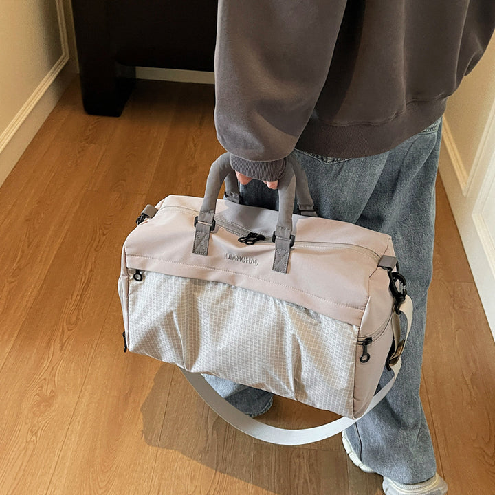 Adjustable Waterproof Gym Duffle Bag Bowlift