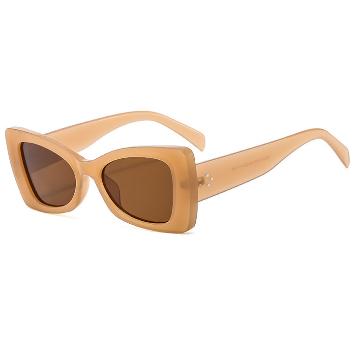Ladies Cat-Eye Sunglasses in Elegant Design Bowlift