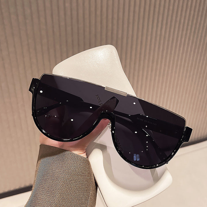 Women’s Fashion Sunglasses with Futuristic Shield Design Bowlift