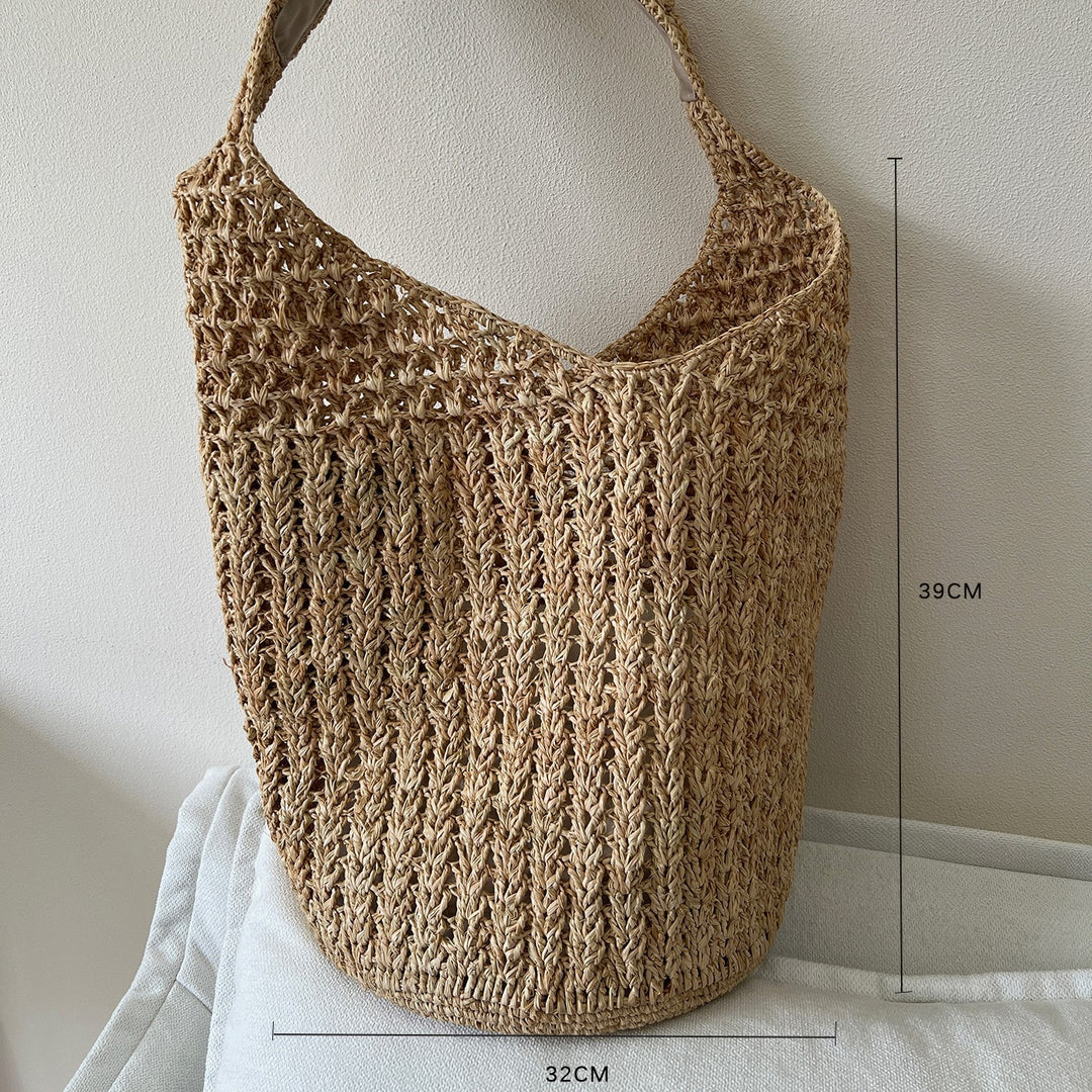 Handmade straw bag with fashionable striped pattern Bowlift