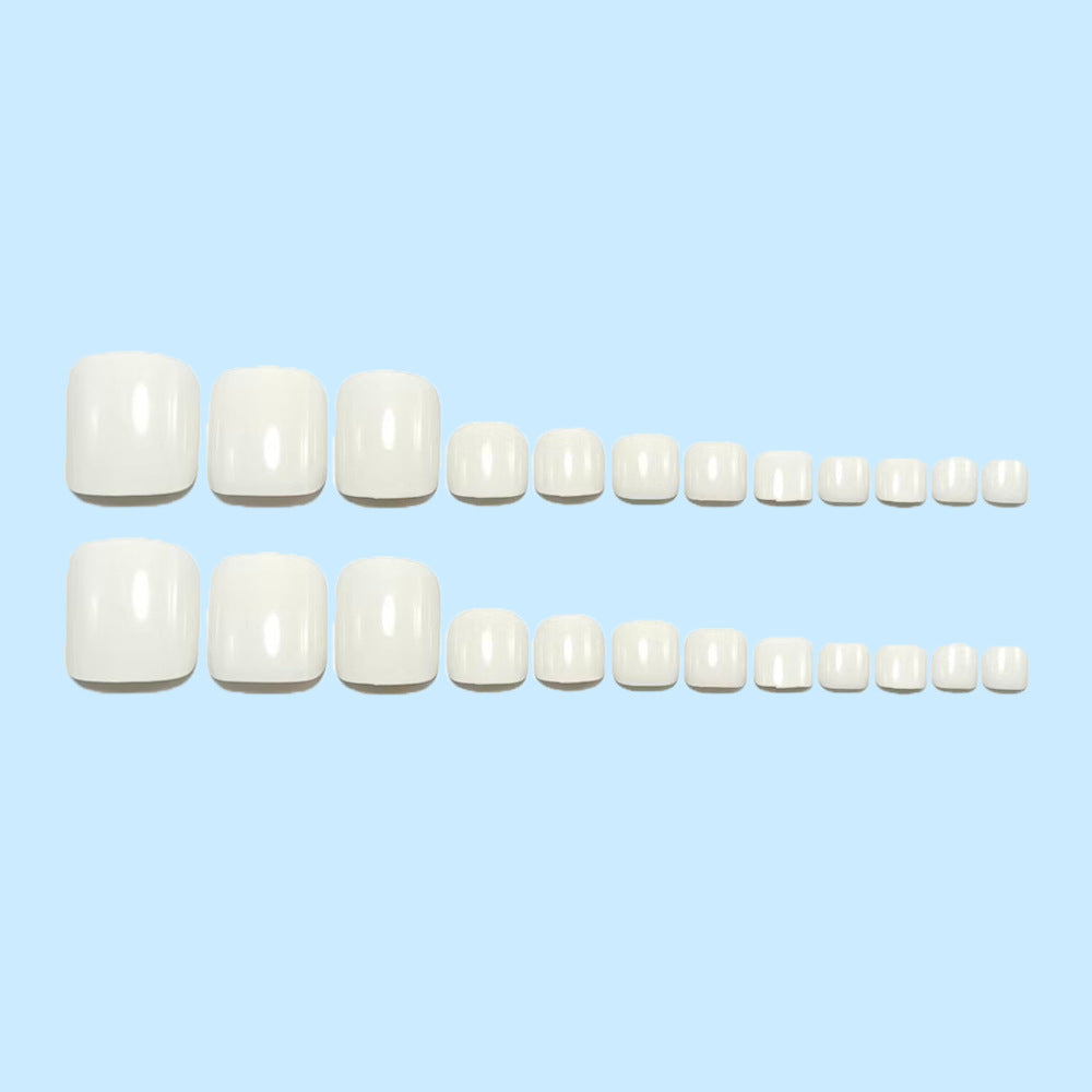 Artificial nails for perfect foot care Bowlift