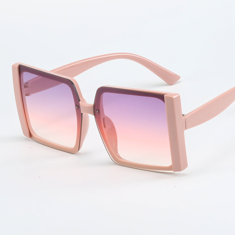 Ladies Oversized Sunglasses with Gradient Bowlift