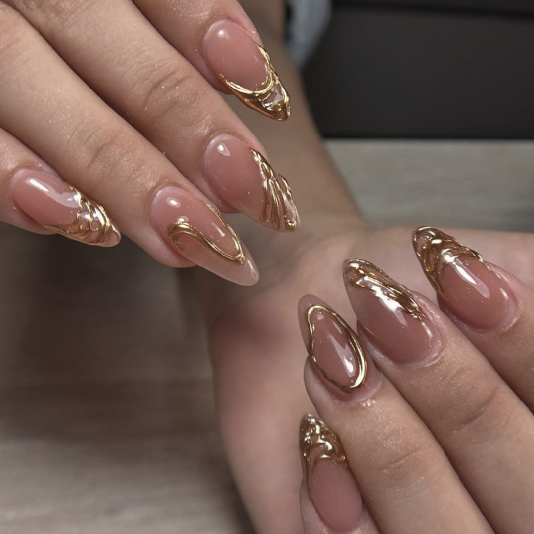 Elegant nail art in maritime design with glitter and 3D accents Bowlift