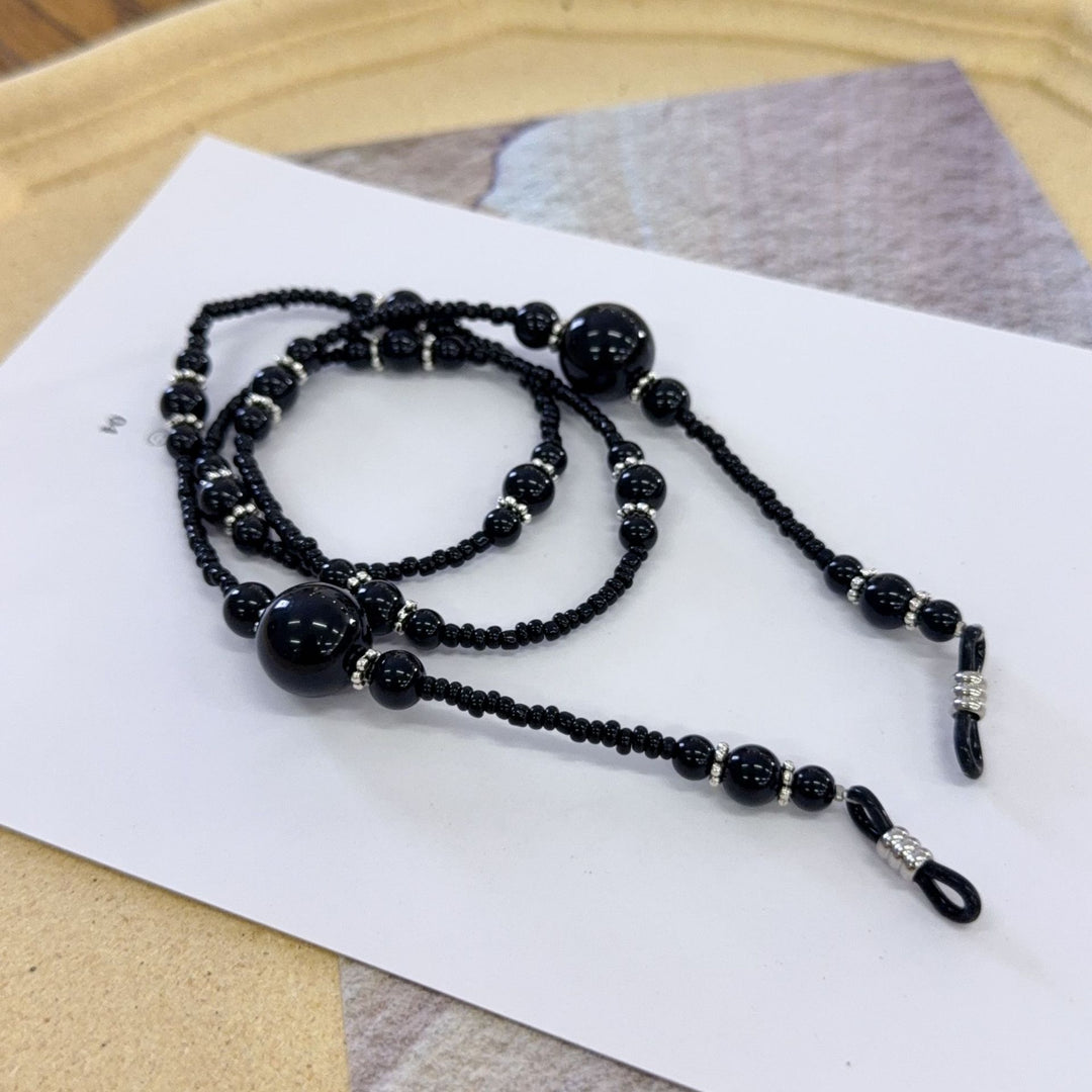 Chic Beaded Eyewear Holder Bowlift