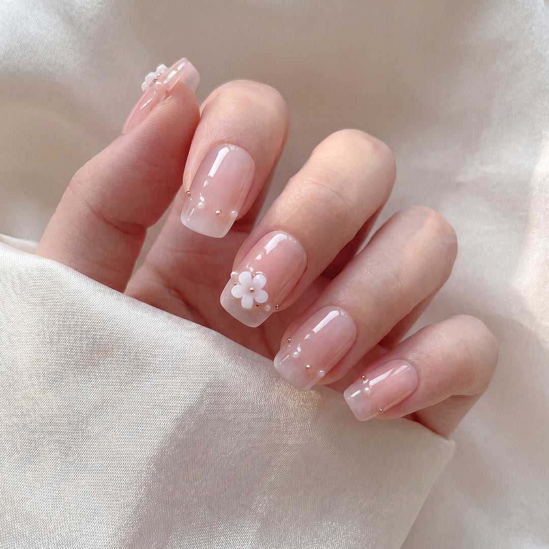 Floral Design Press-On Nail Art Bowlift