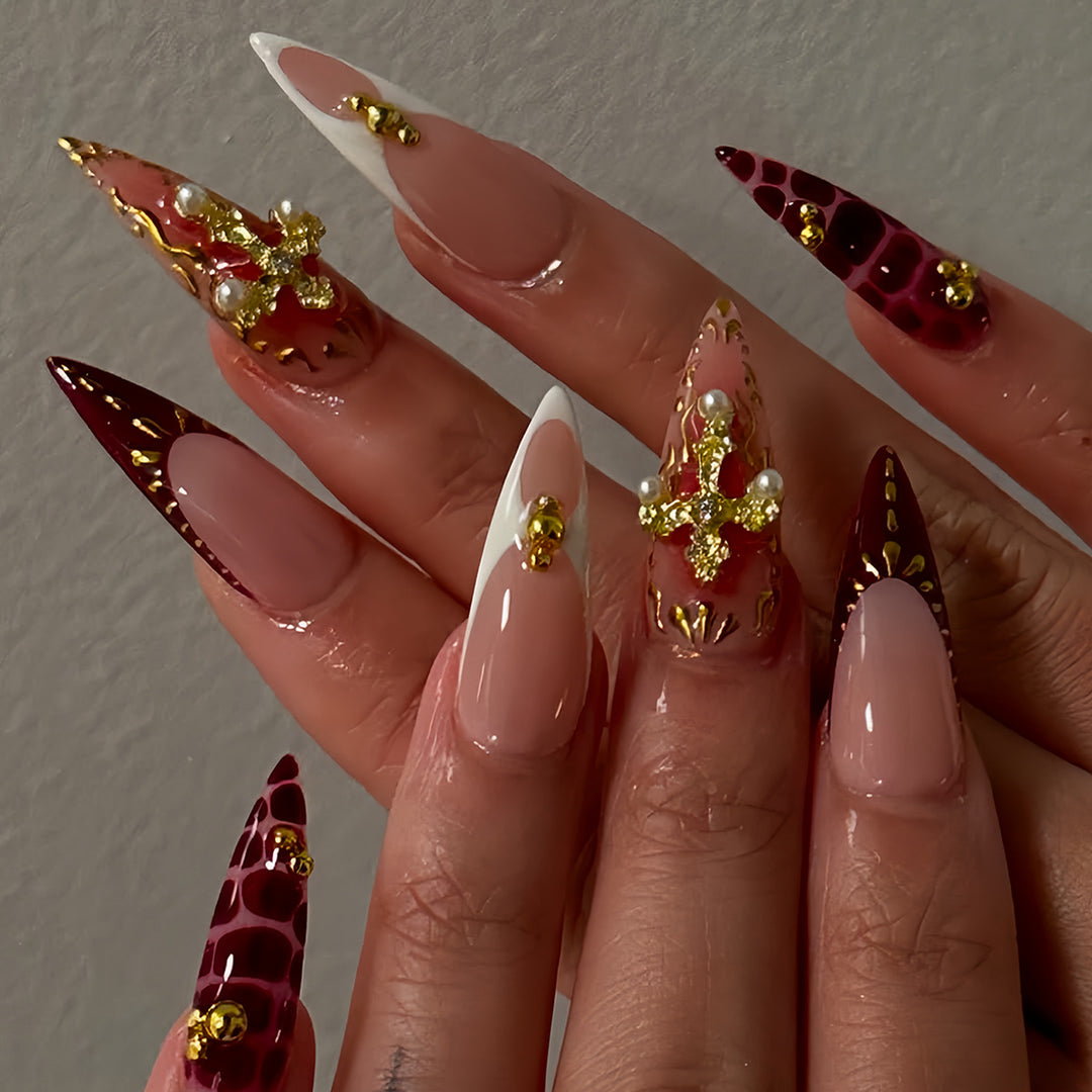 Glamorous Decorative Stiletto Press-On Nail Set Bowlift