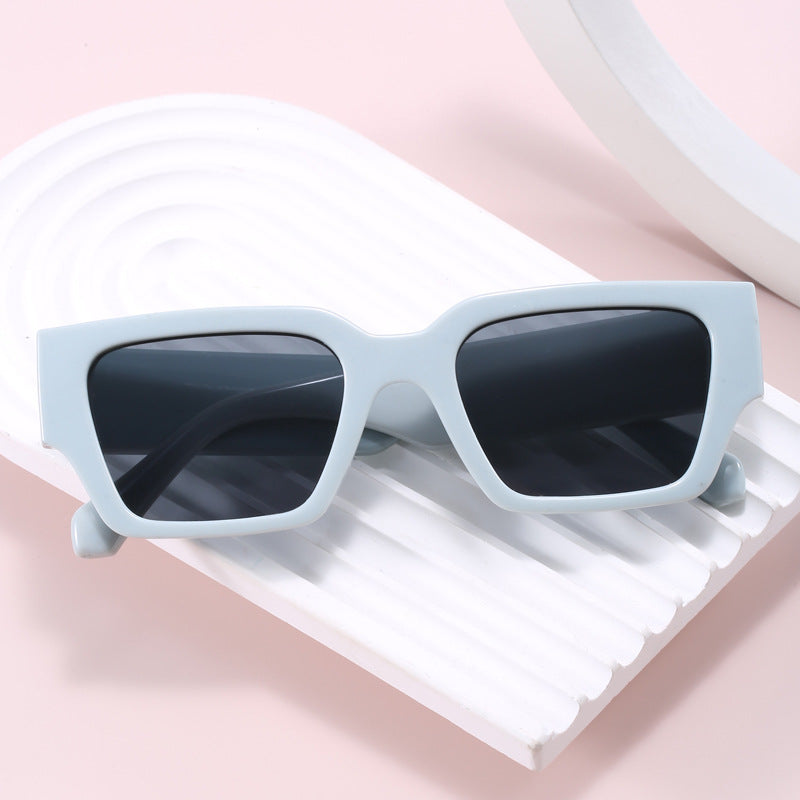 Women stylish oversized sunglasses with unique design Bowlift