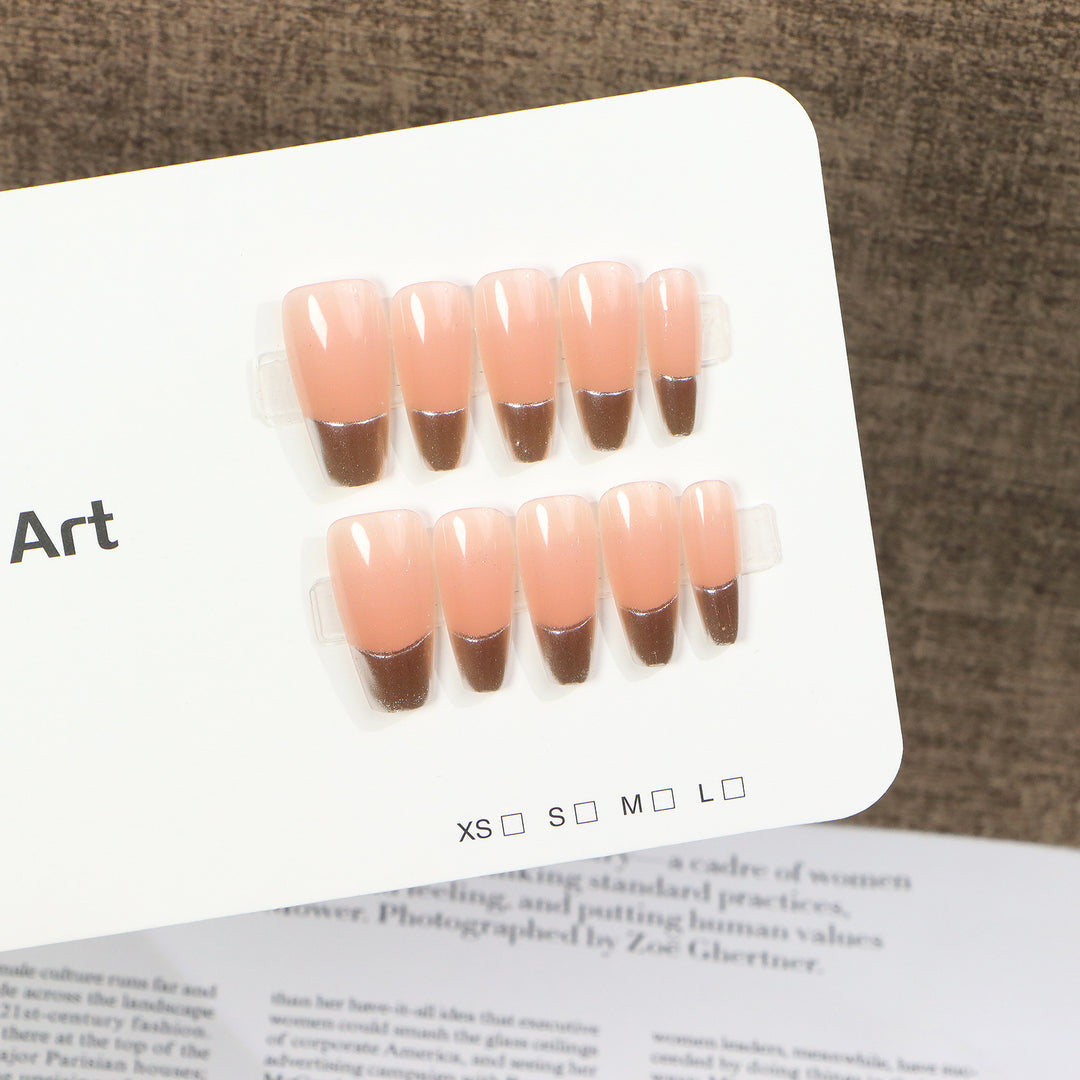 Chic Stiletto Press-On Nail Design Bowlift