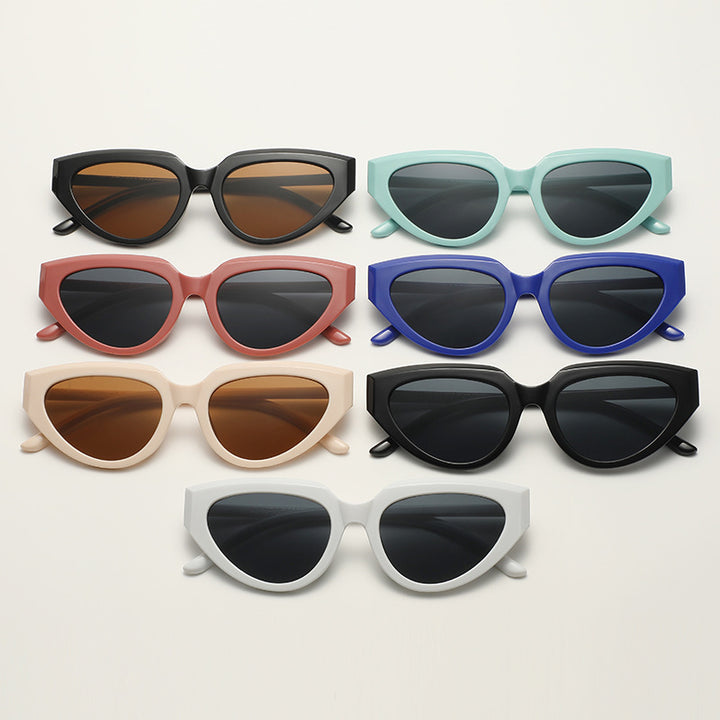 Ladies stylish Cat-Eye Sunglasses with durable plastic frame Bowlift