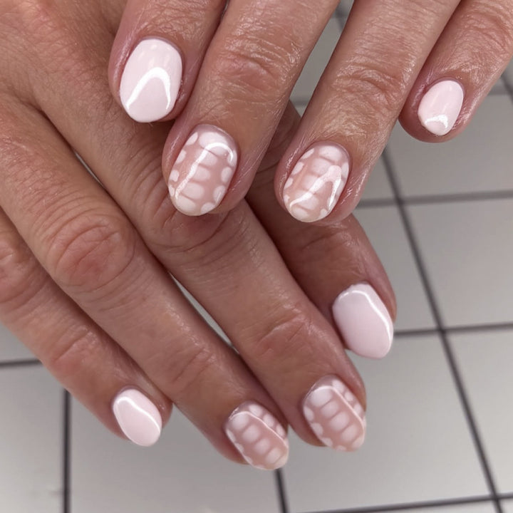 Artistic nail art with elegant lines and delicate design Bowlift