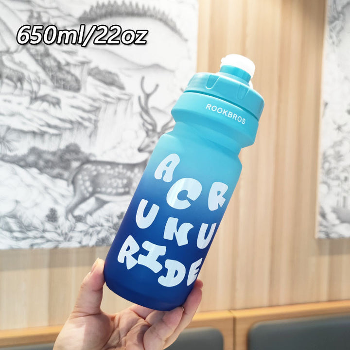 Women's sporty water bottle with flexible leak protection technology Bowlift