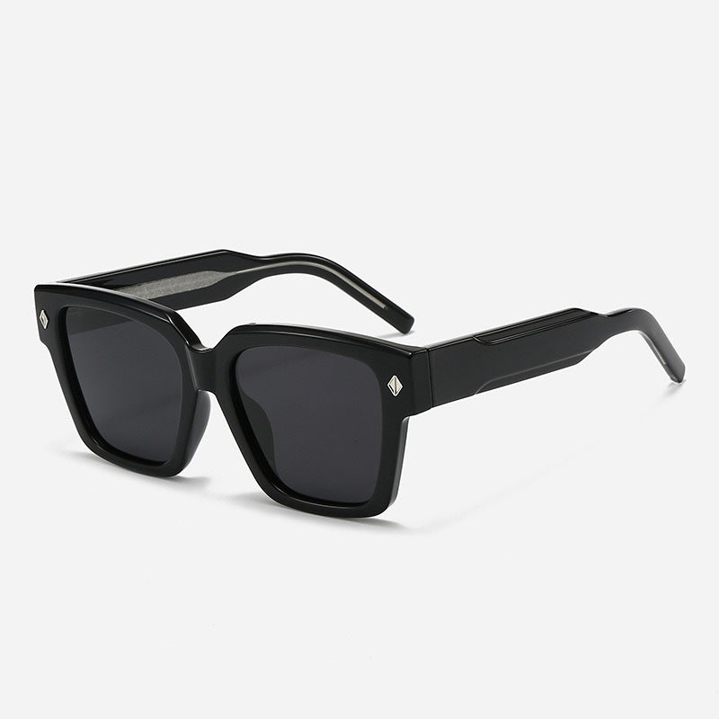 Women Oversized Designer Sunglasses with Stylish Frame and Protective UV Filter Bowlift