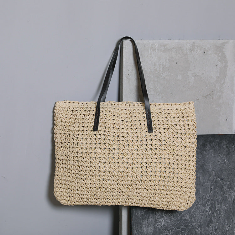 Handcrafted beach bag with strong structure Bowlift