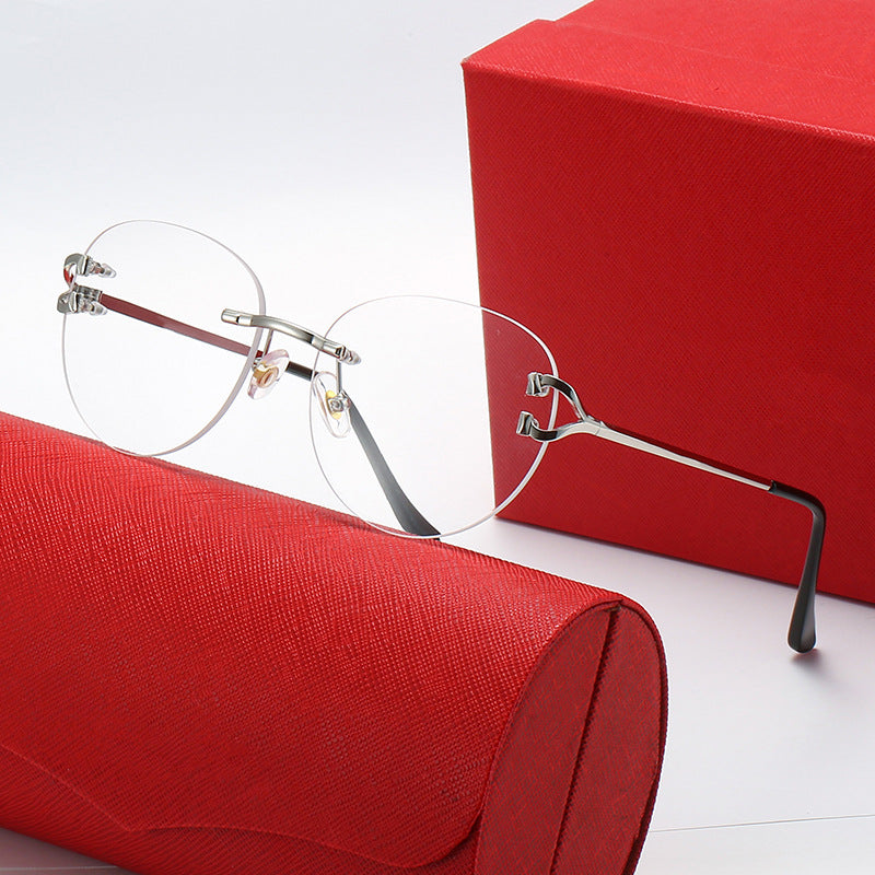 Ladies elegant Cat-Eye sunglasses with gold accents and UV protection Bowlift