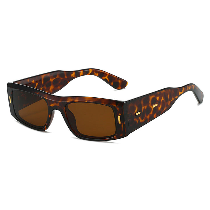 Women's elegant oversized sunglasses with distinctive design and UV protection Bowlift