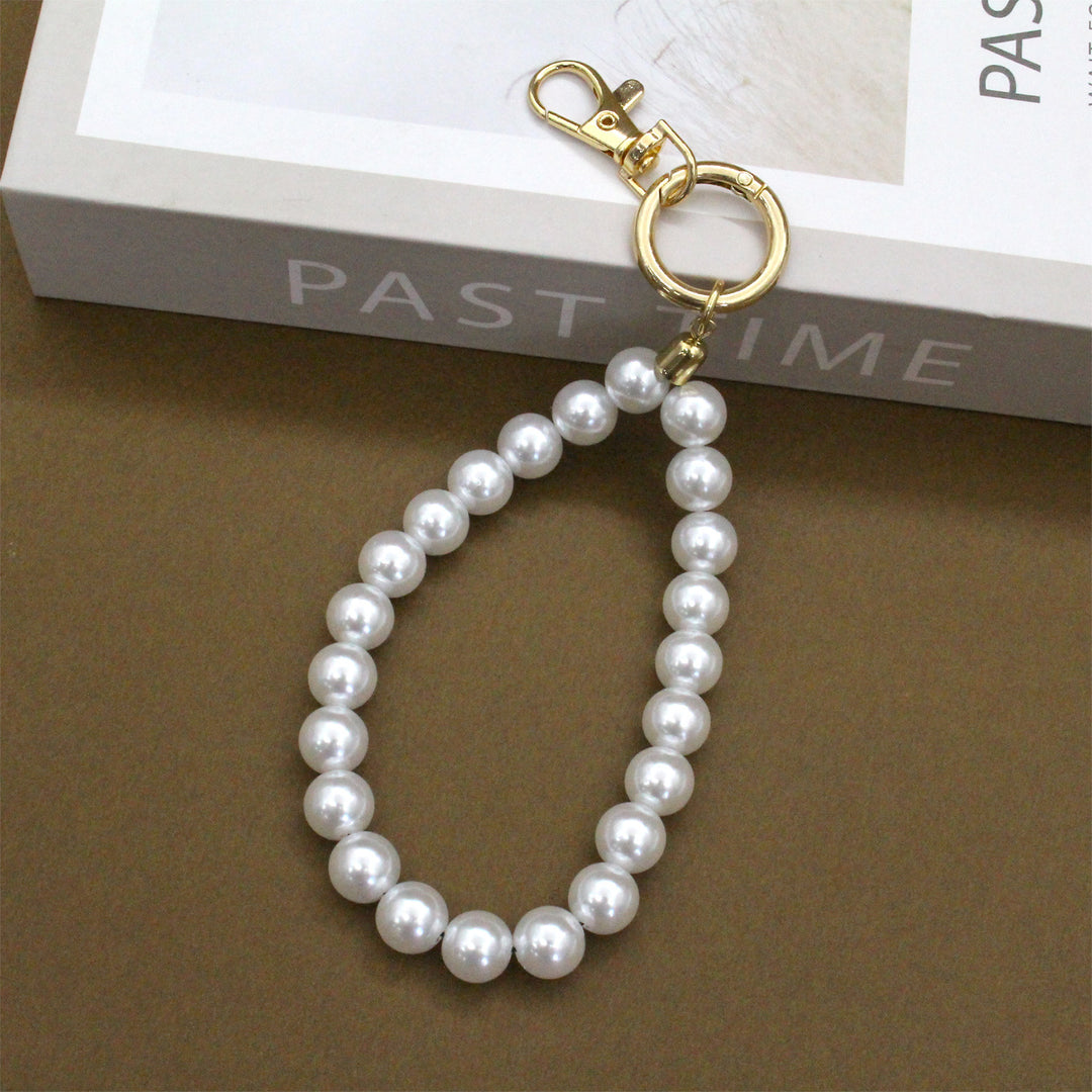 Elegant Pearl Oversized Eyewear Chain Bowlift
