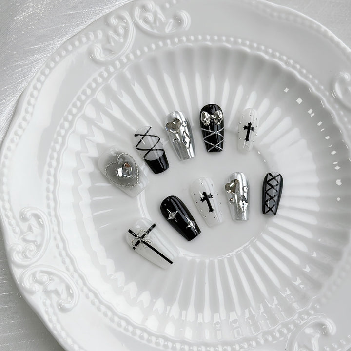 Butterfly-Embellished Press-On Nail Set