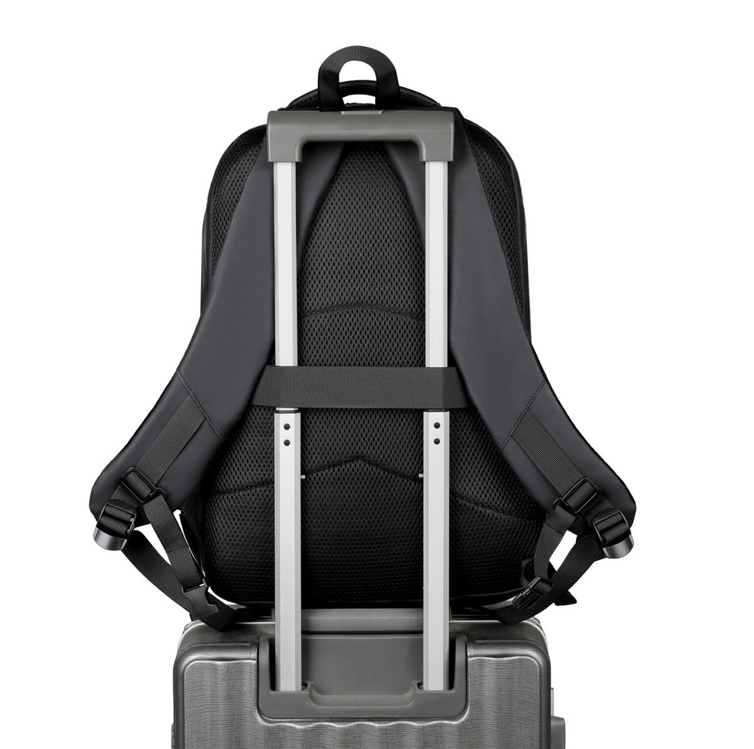 Functional and Elegant Laptop Bag Bowlift
