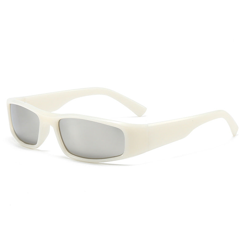 Women's sporty sunglasses with a sturdy frame Bowlift