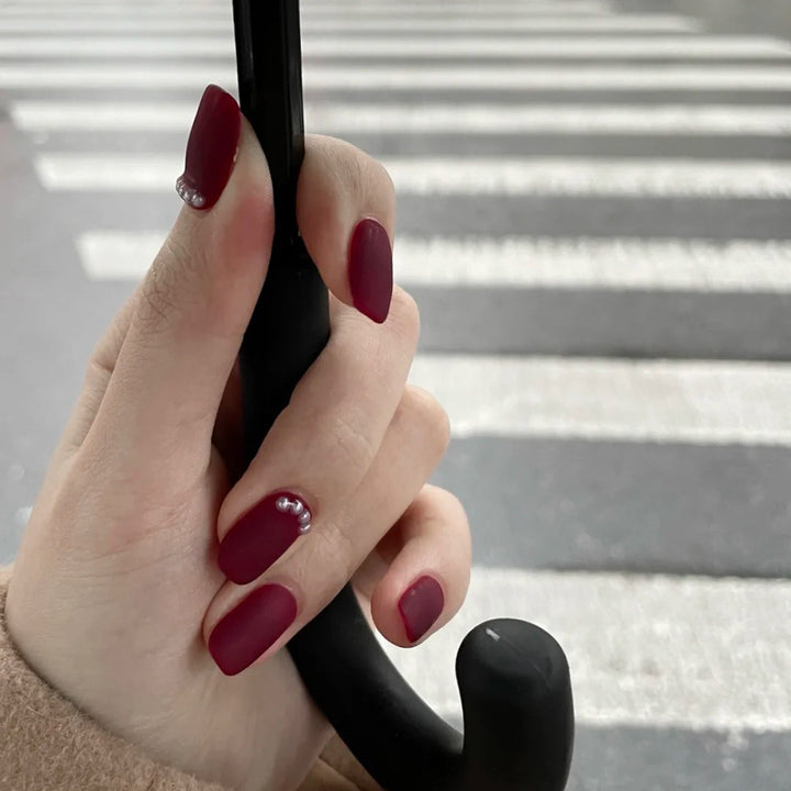 Elegant Matte Press-On Nail Art Bowlift