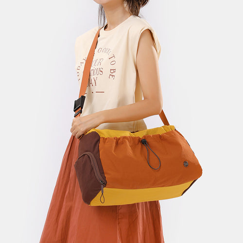 Practical Sports Bag With Expandable Storage Bowlift
