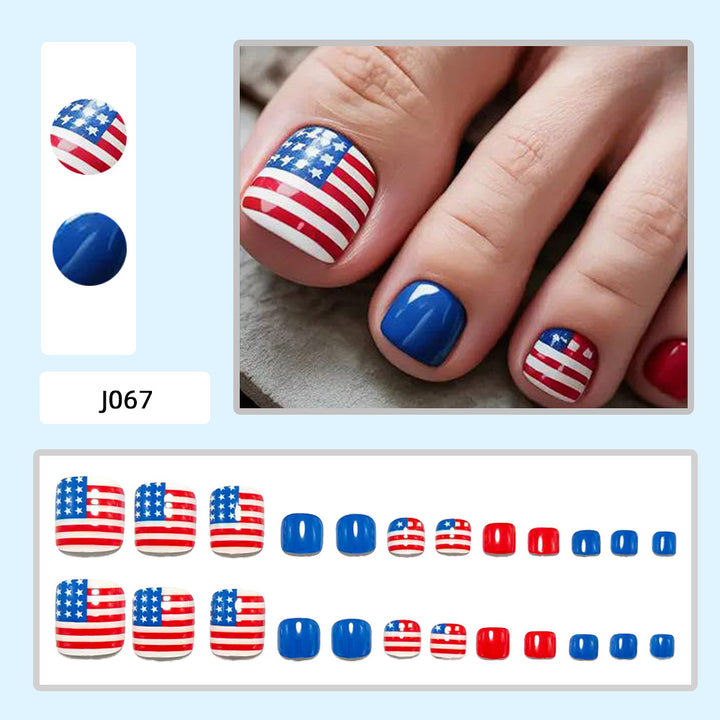 Nail art with patriotic motif Bowlift