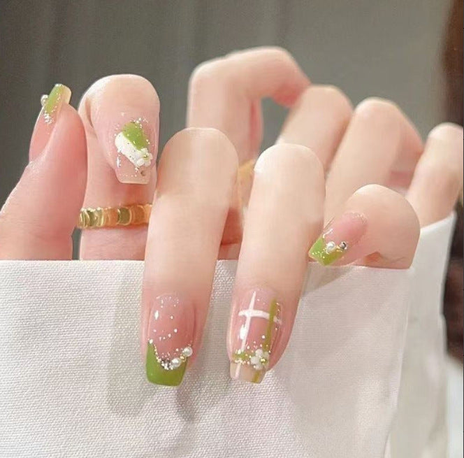 Artful Nail Tips Design Bowlift