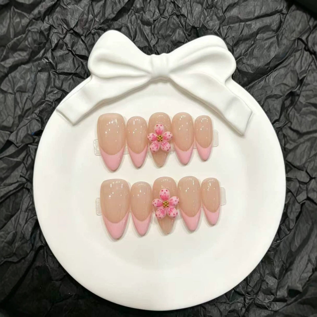 Decorative Floral Touch Press-On Nail Set