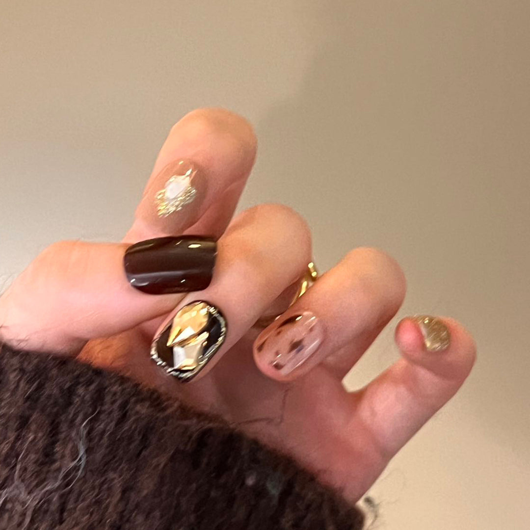 Artful Nail Art with Bow and Heart Design Bowlift