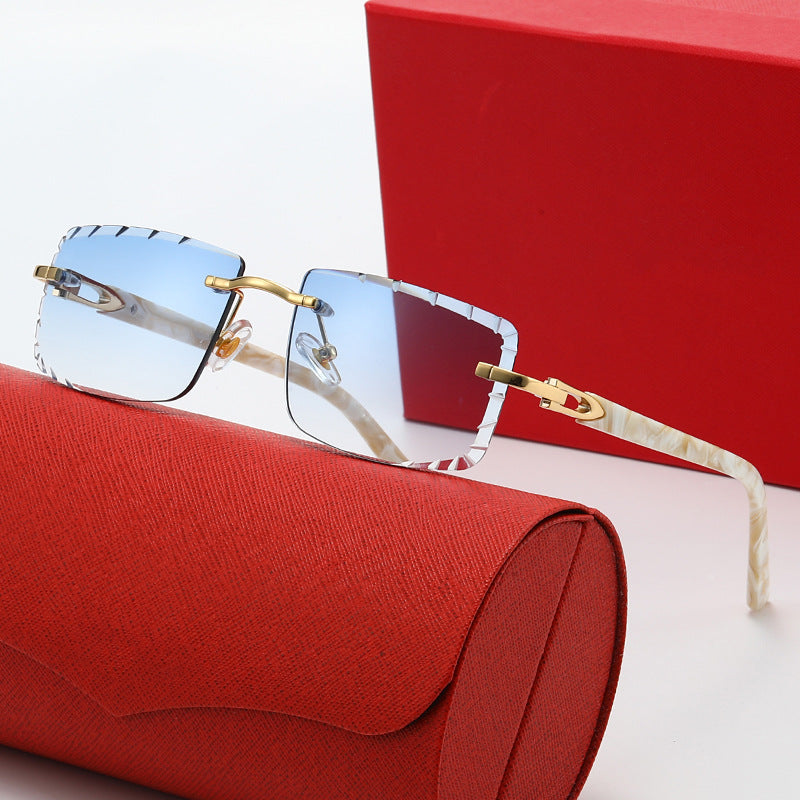Women's fashionable square sunglasses with golden metal accent and elegant frame Bowlift