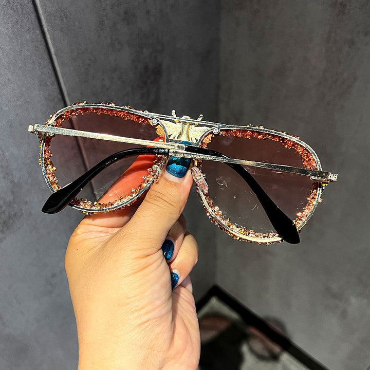 Women Glamorous Oversized Sunglasses with Unique Decorative Frame Bowlift
