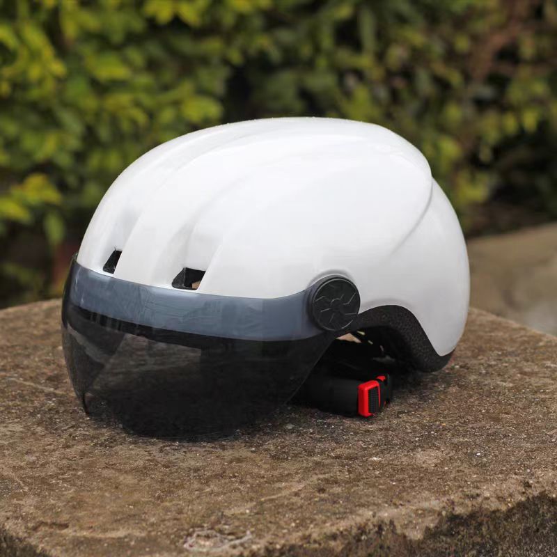 Smart Cycling Helmet Bowlift