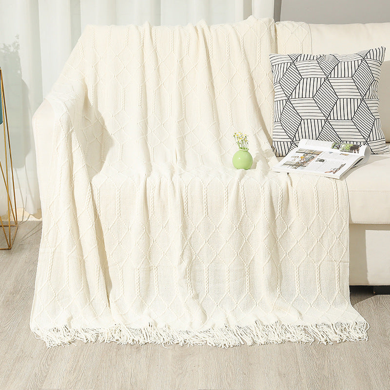 Ladies Cozy and Stylish Blanket Bowlift