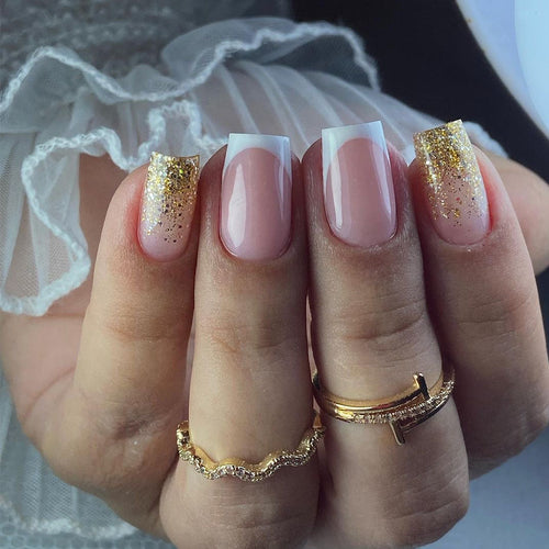Glamorous nail extensions with sparkling accent Bowlift
