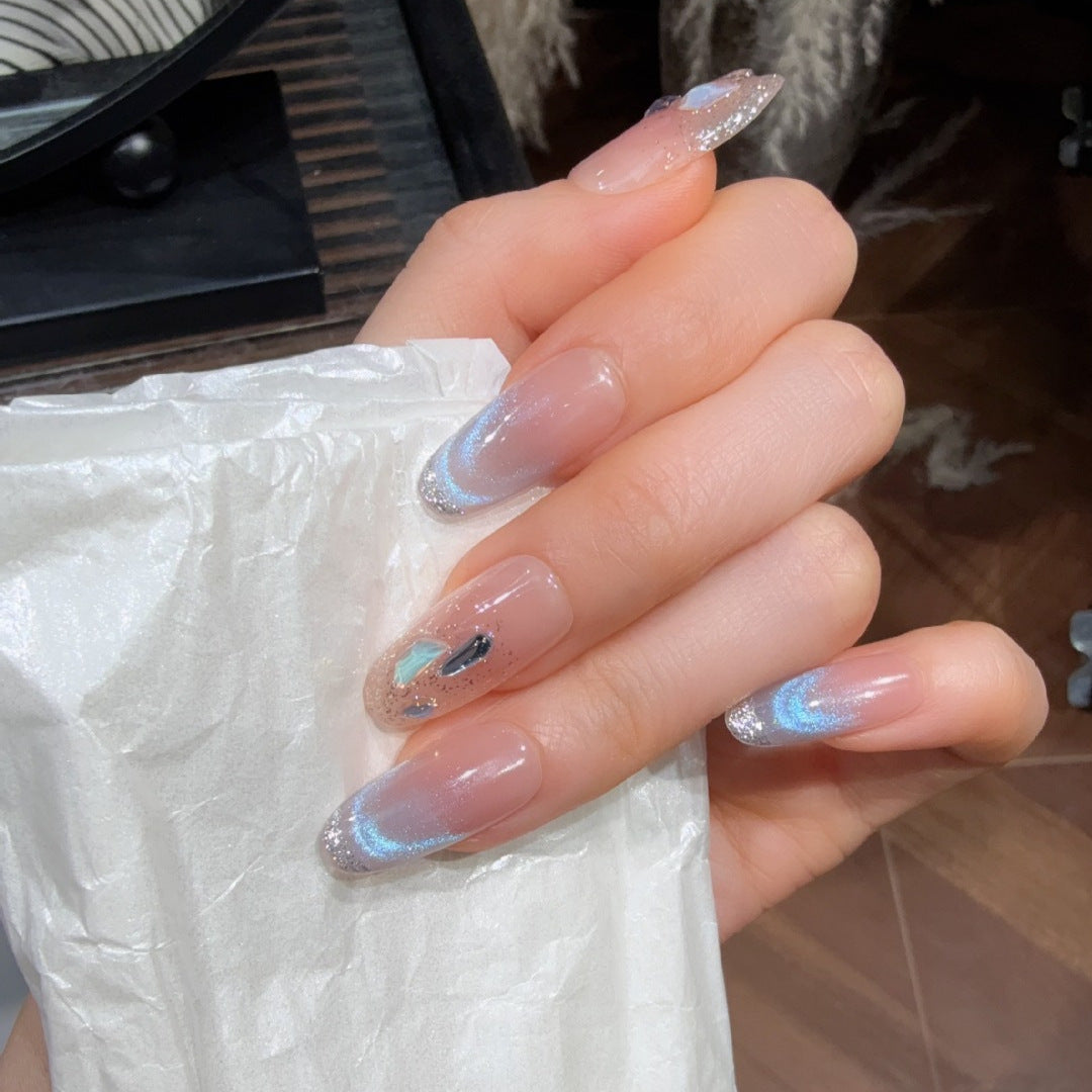 Stylish Nail Art Bowlift