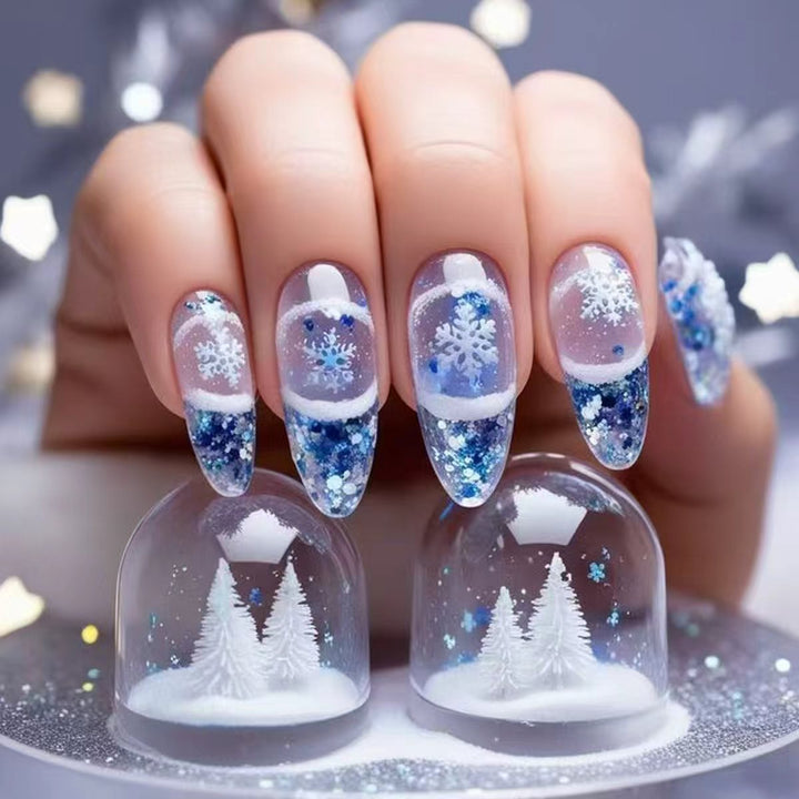 Glamorous artificial nails in winter snow crystal design Bowlift