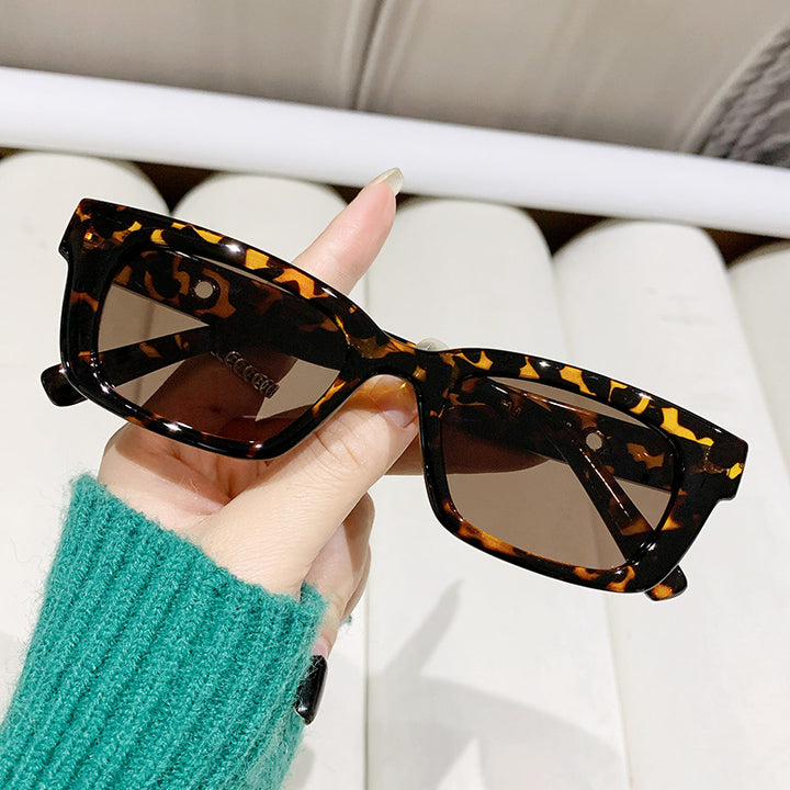 Women's modern, geometric sunglasses with stylish, sturdy frame Bowlift