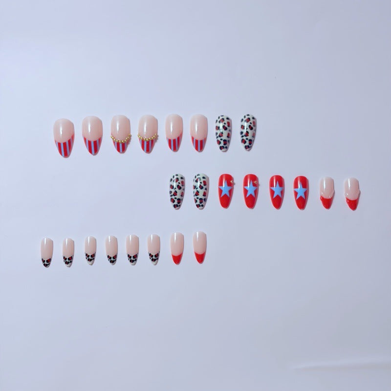 Artistic Nail Tips in Retro Style Bowlift